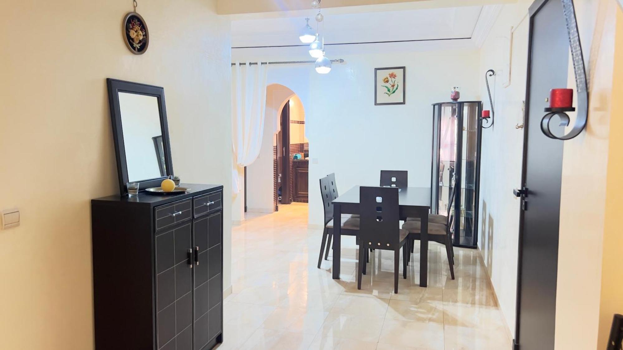 Magnifique Appartement Spacieux Confort Propre Familial 2 Chambres Salon Et Salle A Manger A 20Mn A Pied De Place Jemaa El Fina 4 Piscines Dans Espace De Golf A 12 Mn En Voitures L Entree Est Gratuit Pour La Clientele Ouvert Entre 10H Et 20H Marrakesh Bagian luar foto